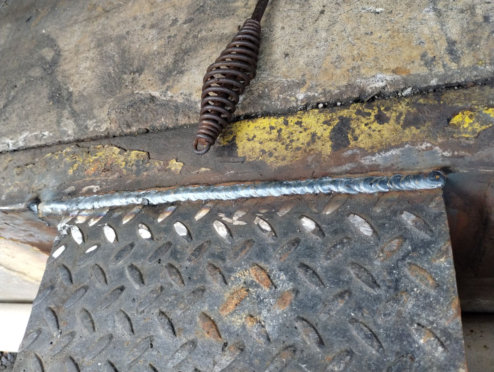 Diamond plate weld repair